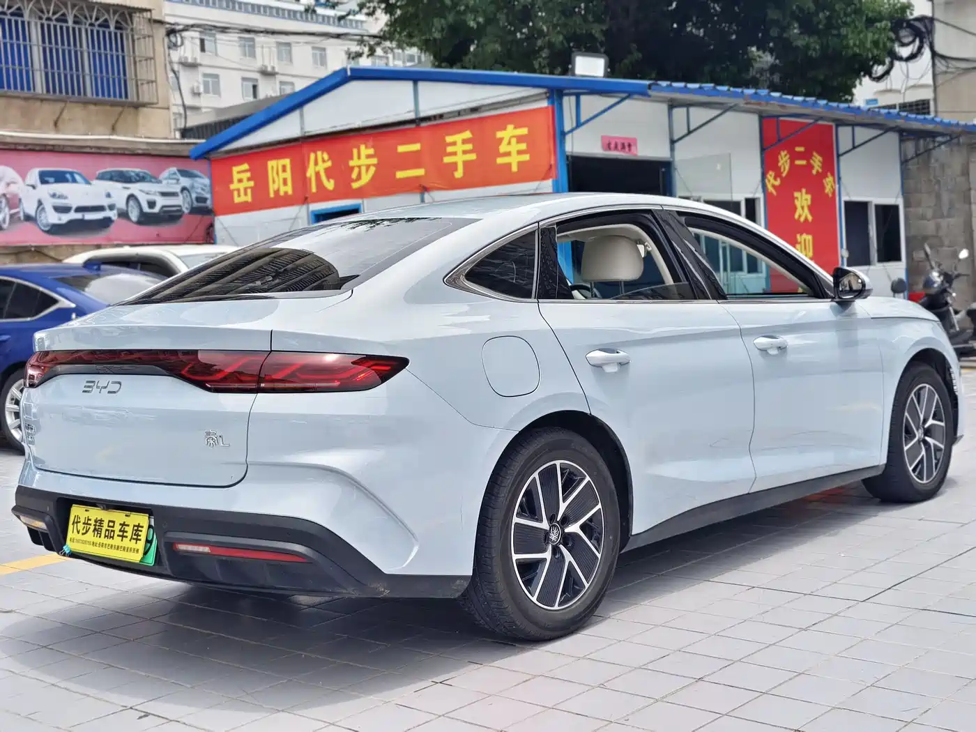 BYD Qin L 2024 DM-i 120KM Superior Edition фото 19