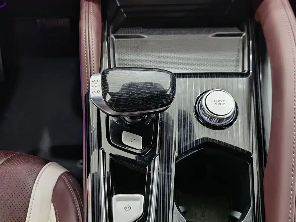 GEELY AUTOMOBILE XINGYUE L