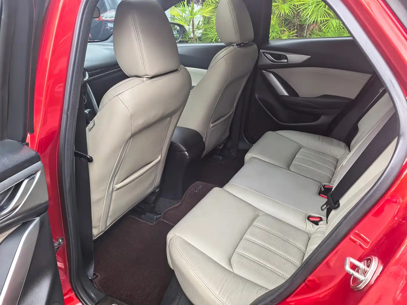 Photo 9 - Mazda CX-4