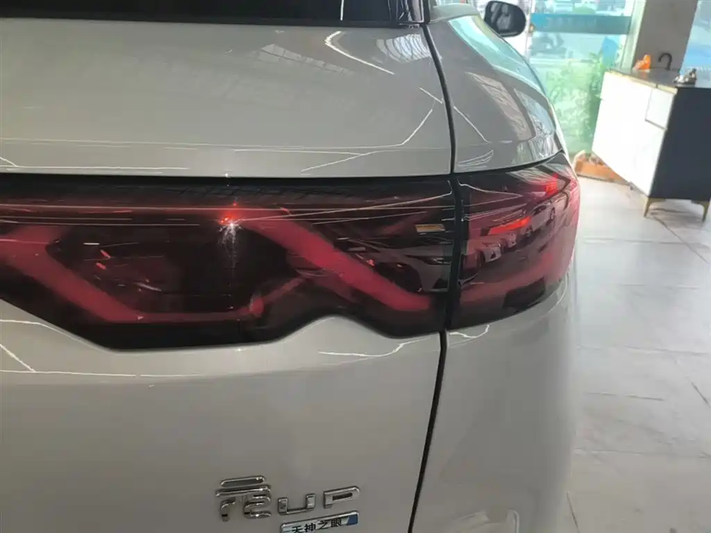 BYD Yuan UP 2025 Smart Drive Edition 401KM Vitality Version фото 8
