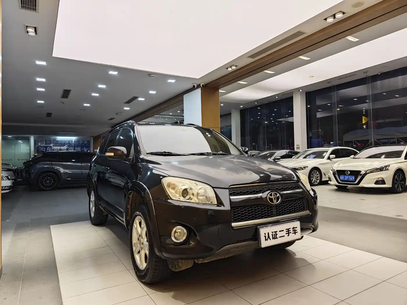 Toyota RAV4 Rongfang 2011 2.4L Automatic 4WD Luxury Edition фото 5
