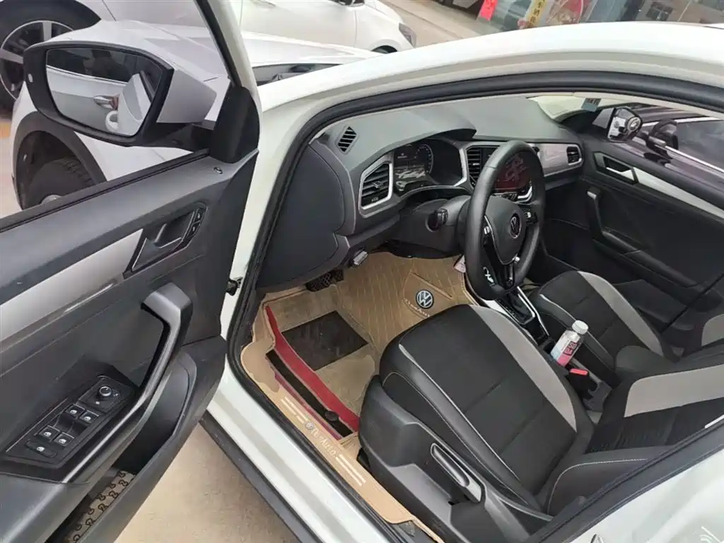 Volkswagen T-ROC 2021 Facelift 280TSI DSG 2WD Elite Smart Connect Edition фото 16