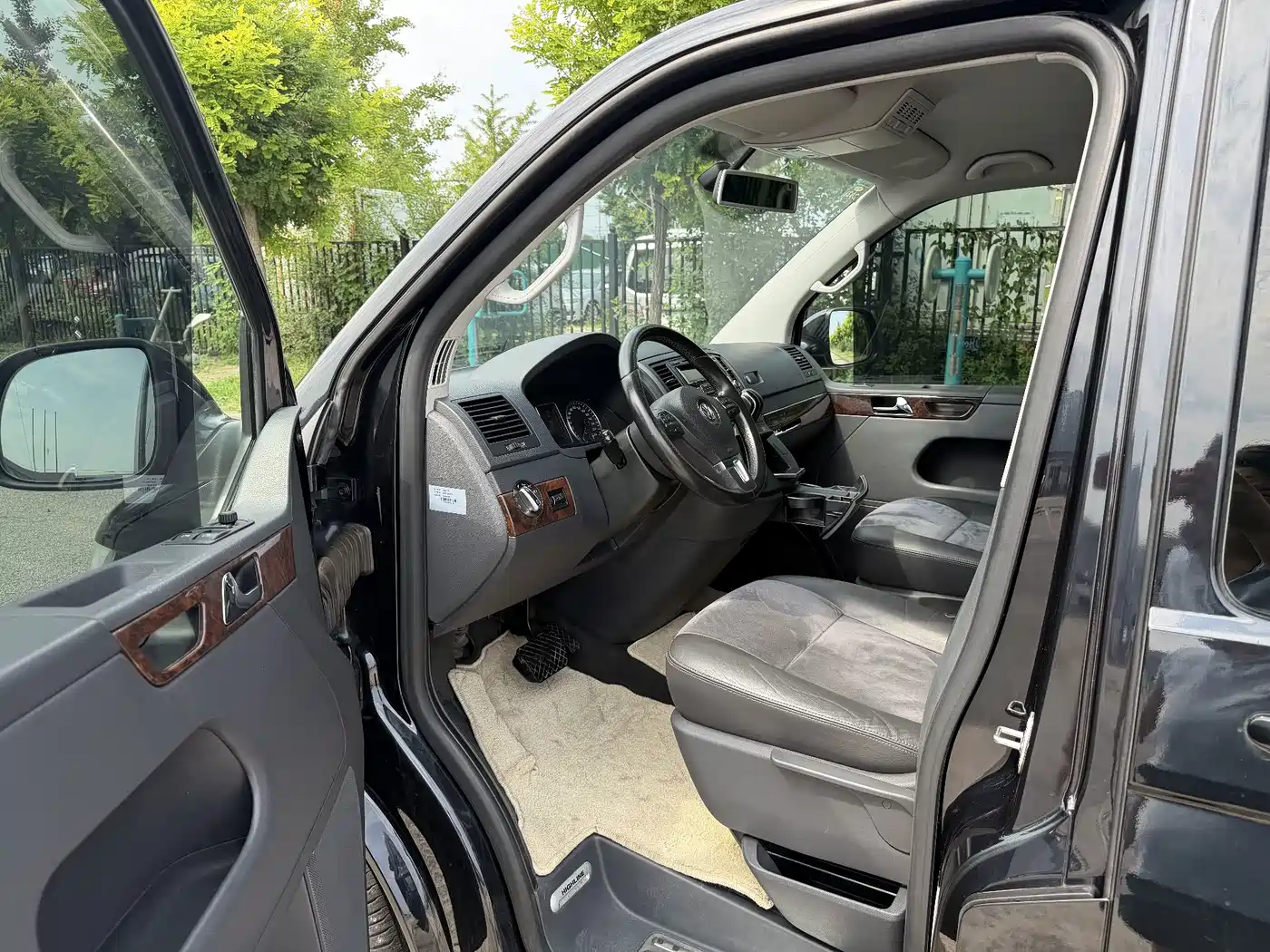 Volkswagen Multivan 2012 2012 2.0TSI 2WD Business Edition