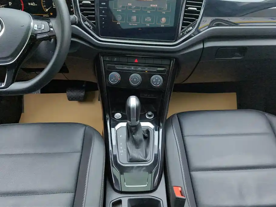 VOLKSWAGEN T ROC EXPLORING SONGS