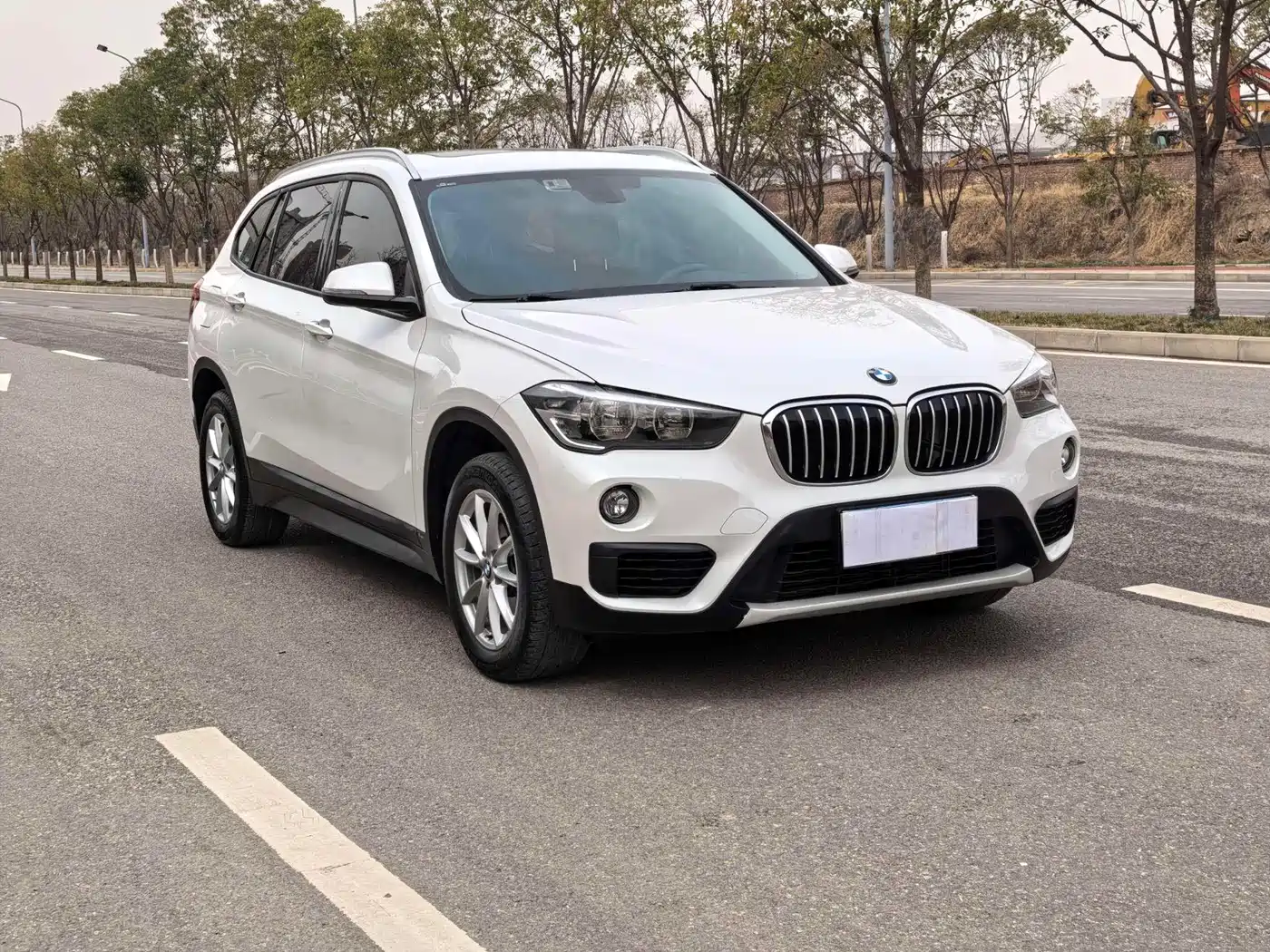 BMW X1 2019 sDrive18Li Fashion Model фото 5