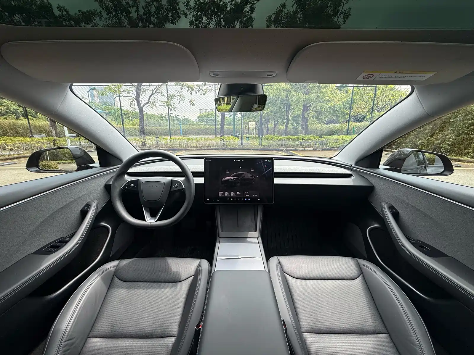 Фото 7 - Tesla Model 3