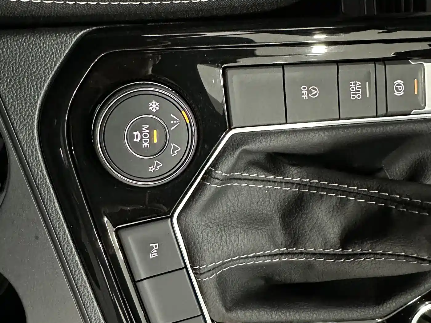 Volkswagen Tayron 2022 380TSI 4WD R-Line Smart Connect Edition фото 23