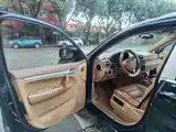 Photo 8 - Porsche Cayenne
