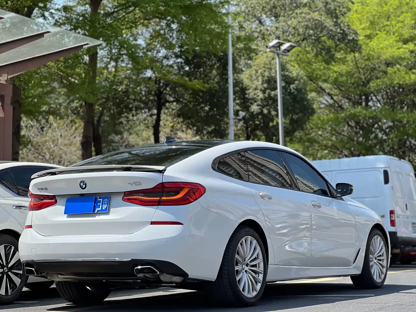 BMW 6 Series GT 2018 630i M Sport Package фото 24