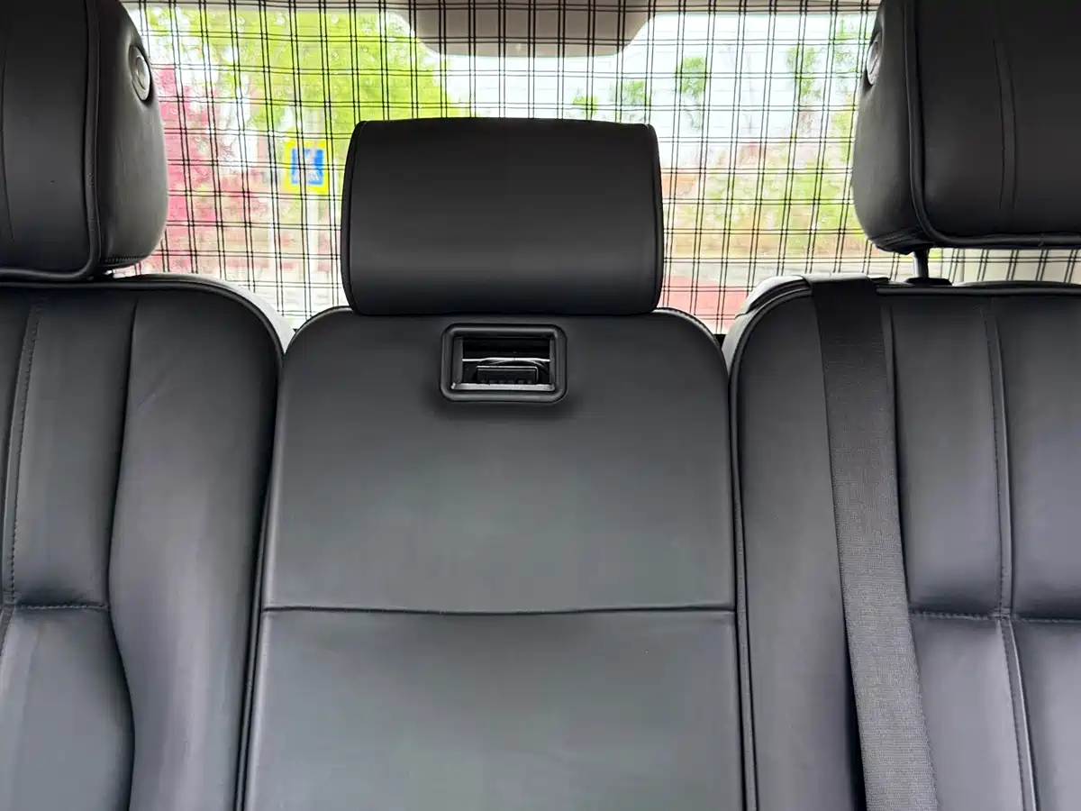 Land Rover Range Rover 2011 3.6 TDV8 фото 13