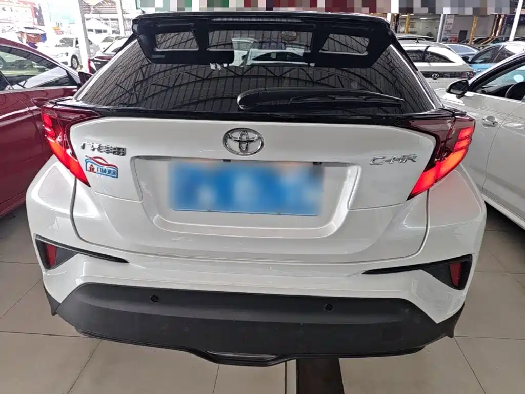 Toyota C-HR 2023 2022 2.0L Leading Edition