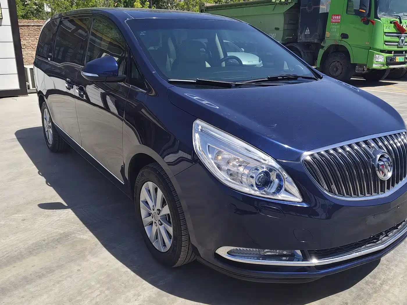 Buick GL8 2014 2.4L Executive Edition фото 3