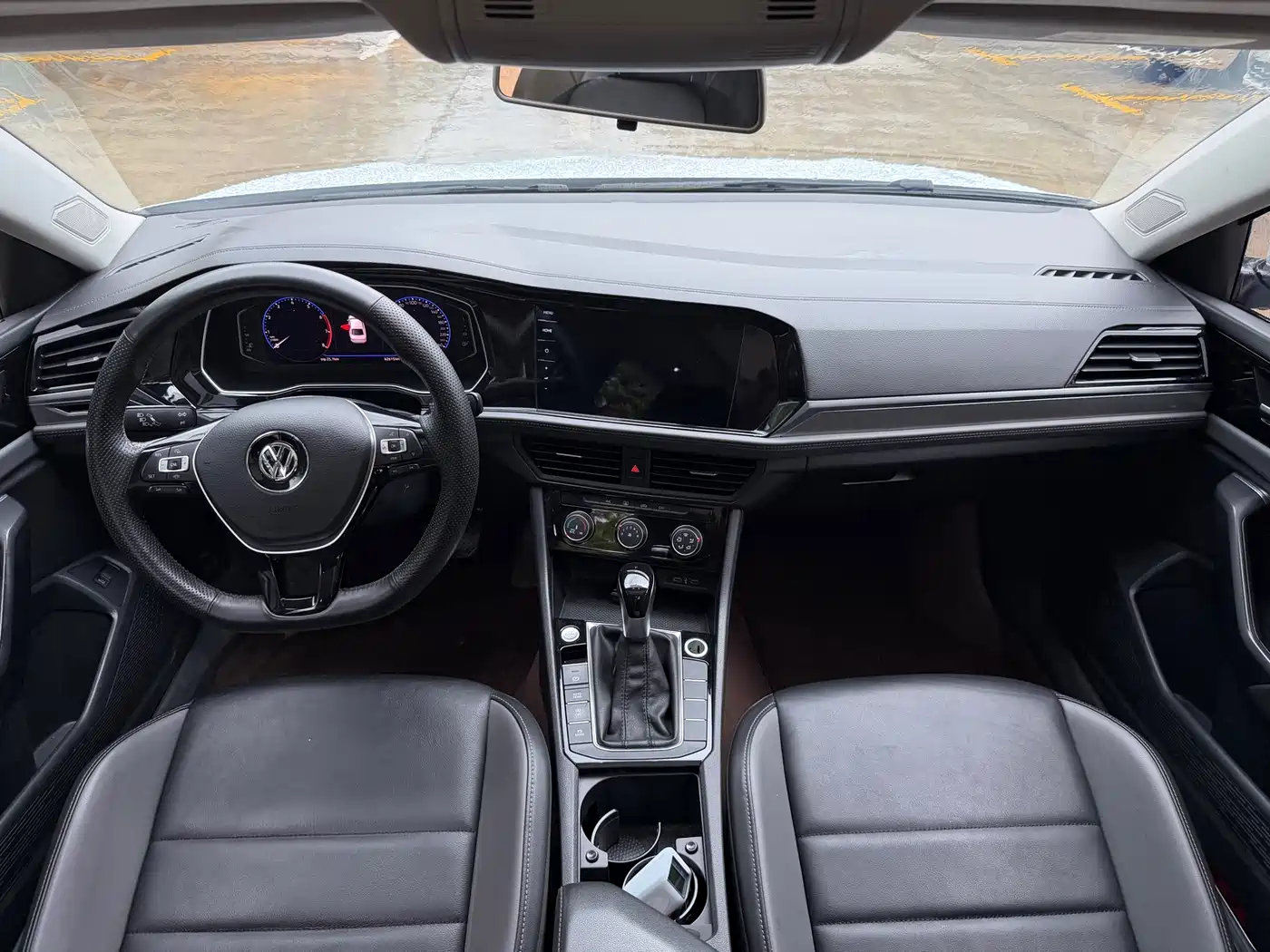 Volkswagen Sagitar 2022 280TSI DSG Surpassing Edition фото 6