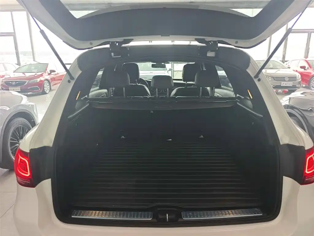 Mercedes-Benz GLC 2020 GLC 260 L 4MATIC Dynamic фото 19