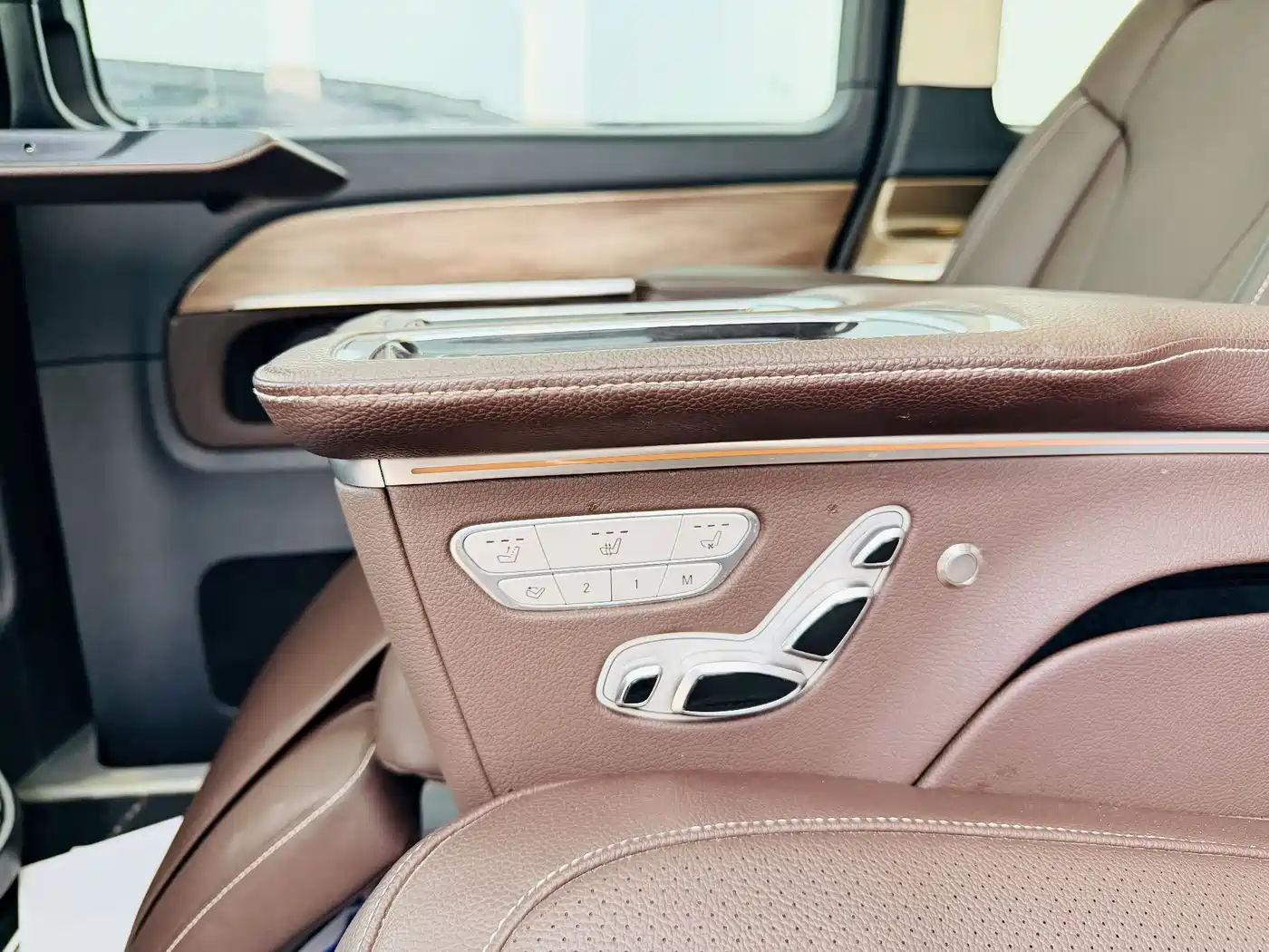 Mercedes-Benz V-Class 2021 V 260 L Long Wheelbase Luxury Edition фото 14
