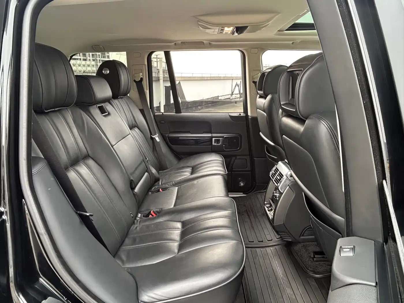 Land Rover Range Rover 2010 3.6 TDV8 HSE фото 15