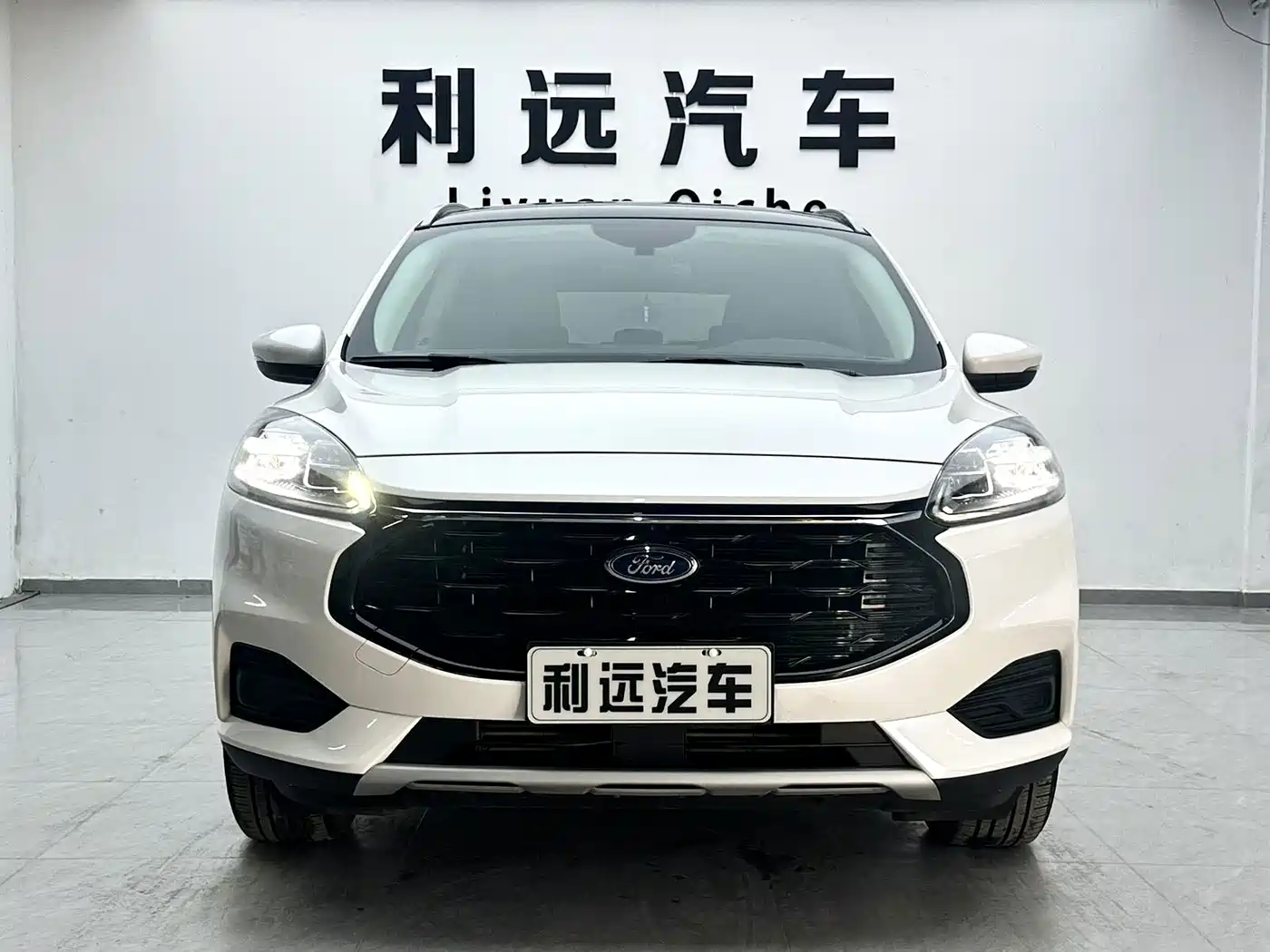 Ford Escape 2023 2024 Model EcoBoost 245 2WD Premium Edition