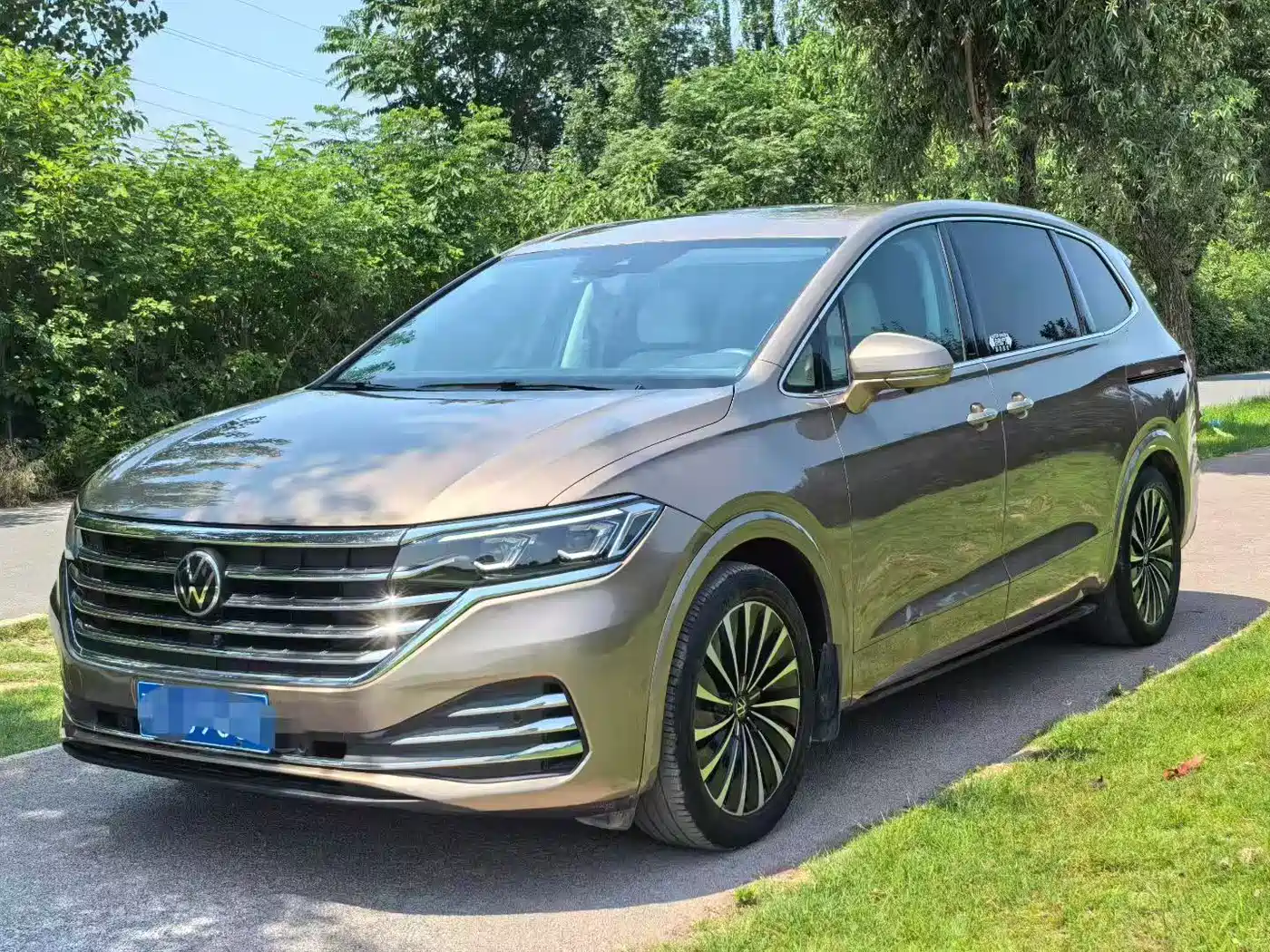 Volkswagen Viloran 2020 380TSI Premium
