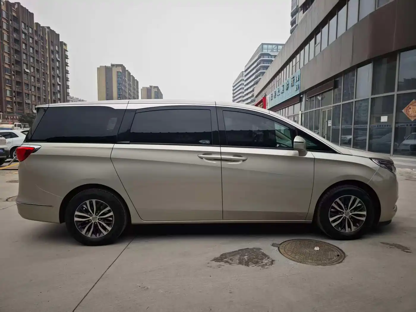 Buick GL8 2018 ES 28T Luxury Type China VI фото 6