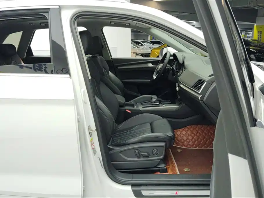Audi Q5L 2021 40 TFSI Luxury Dynamic фото 8