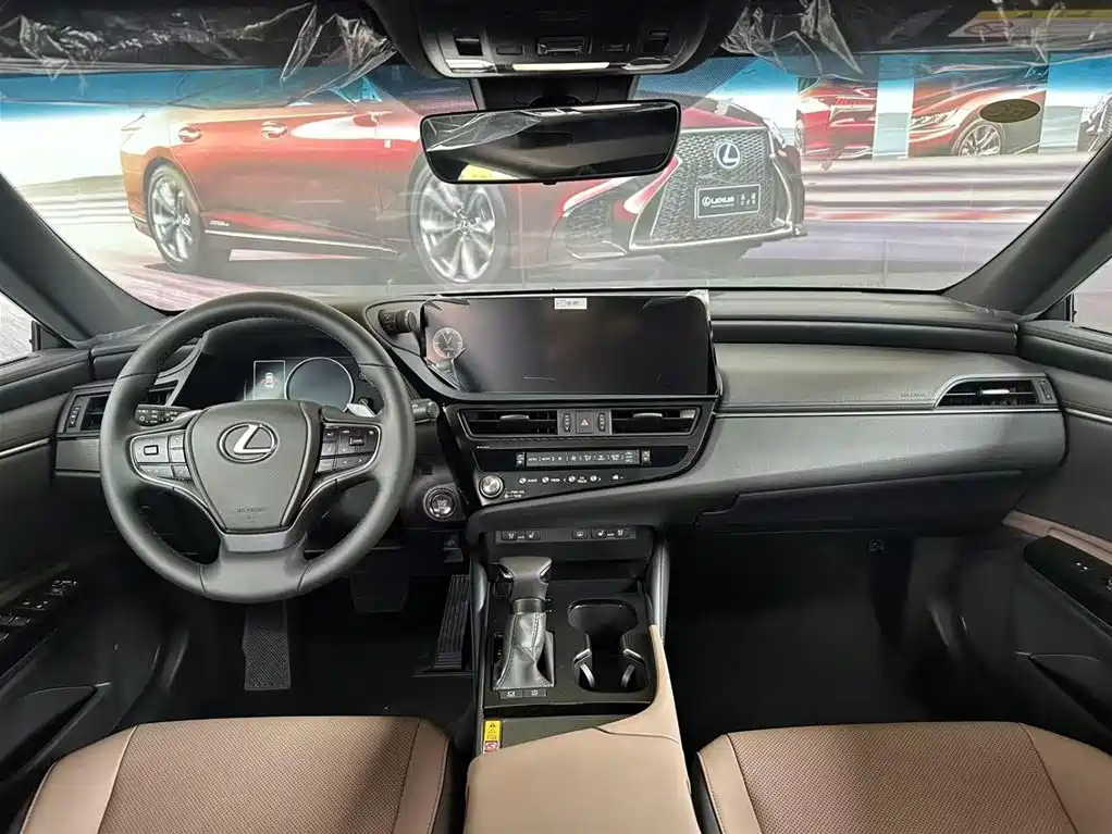 Lexus ES 2022 200 Excellence Edition фото 5