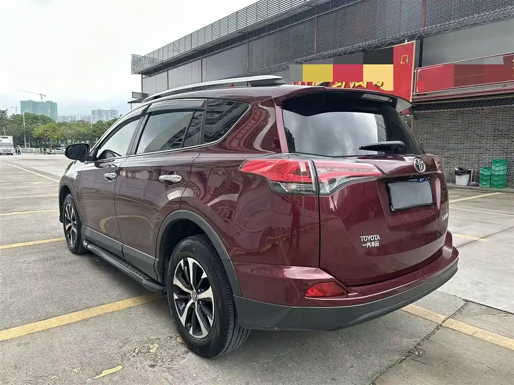 Toyota RAV4 Rongfang 2016 2.0L CVT 2WD Trend (China V) фото 7