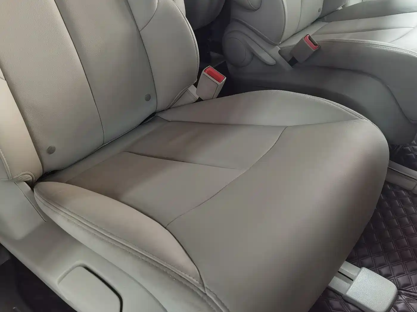 Buick GL8 2020 Model Land Business Class 652T Luxury фото 16