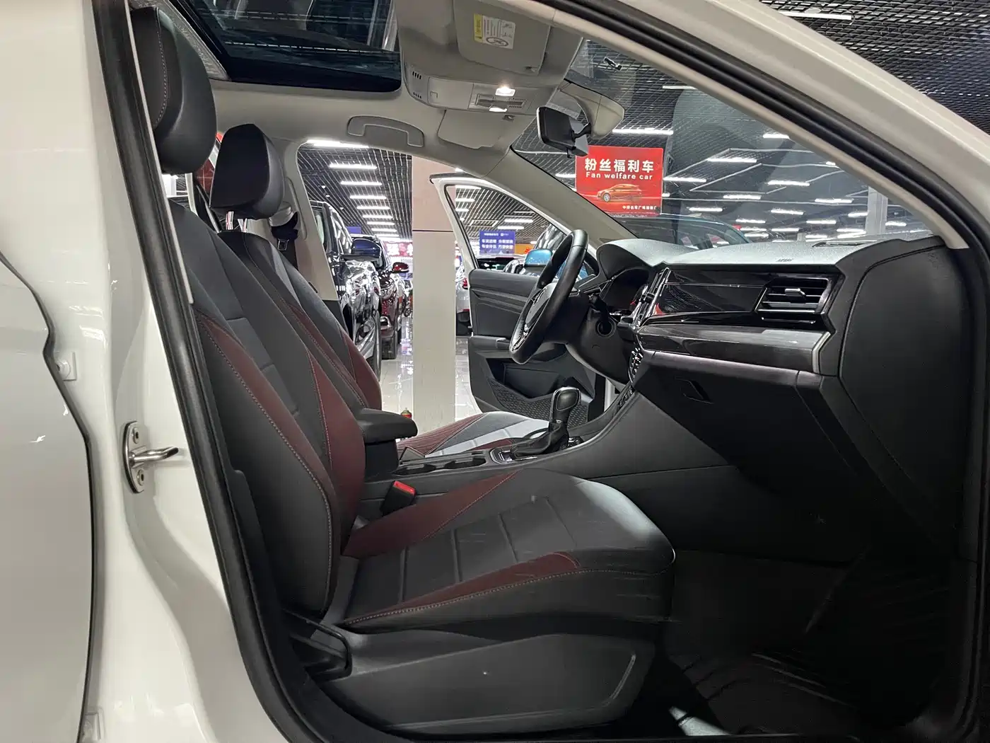 Volkswagen Bora 2020 1.5L Automatic Elite фото 9
