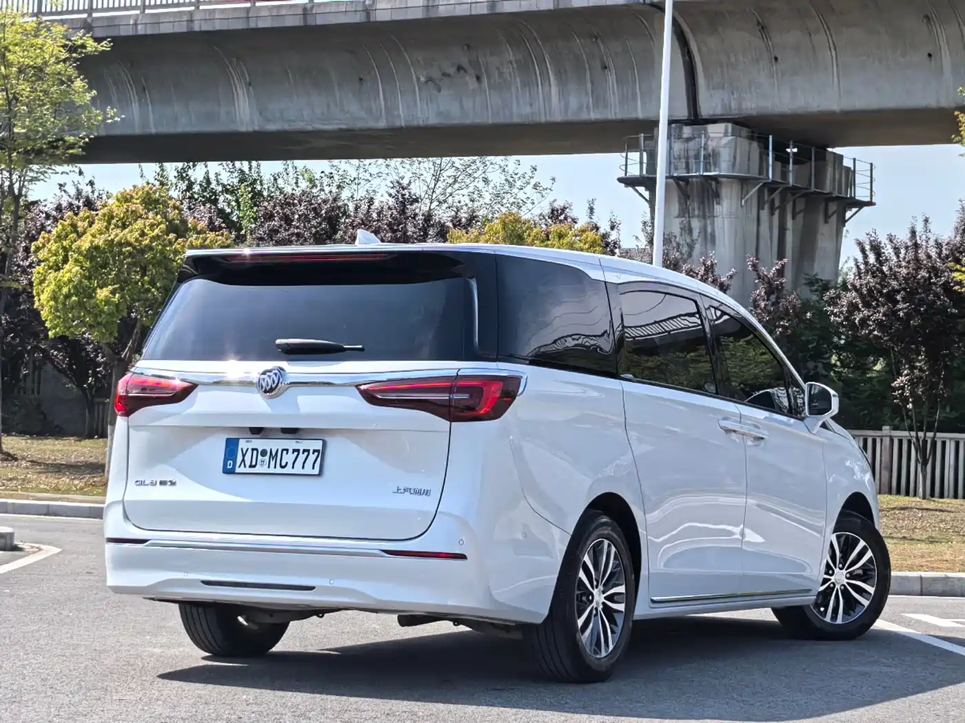BUICK GL8