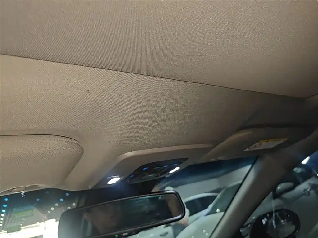Toyota Camry 2021 2.5G Luxury Edition фото 18