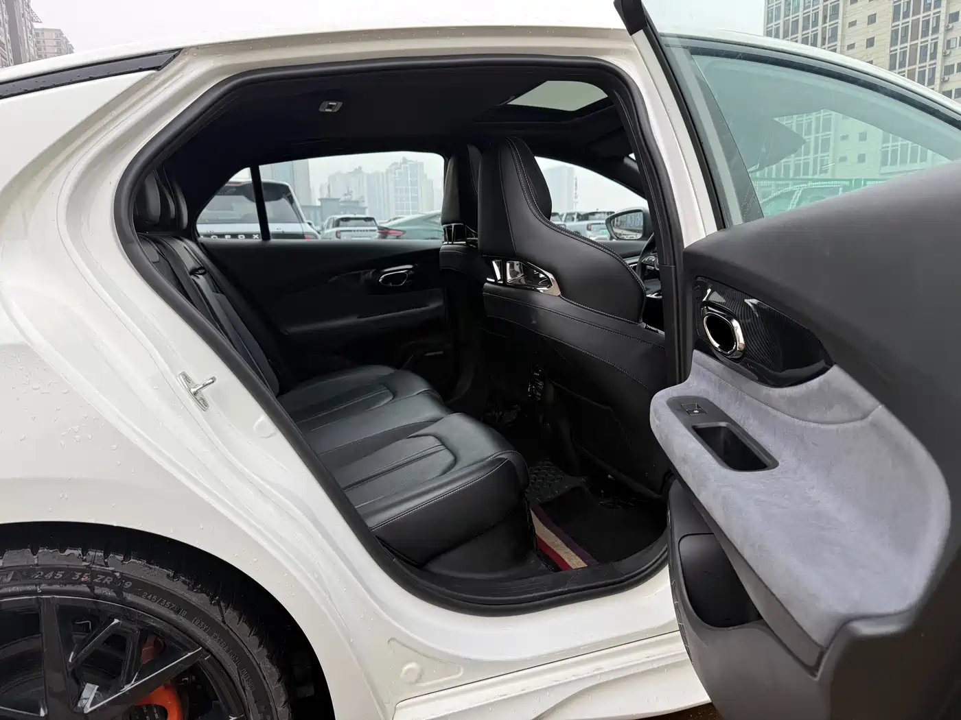 GAC Trumpchi Trumpchi Emkoo 2024 Model 400T Auto Shadow Leopard R PRO Edition фото 15