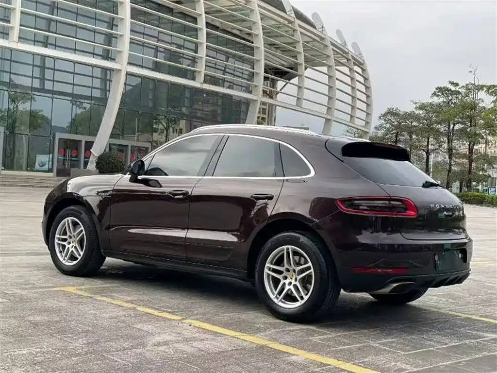 Porsche Macan 2017 Macan 2.0T фото 9