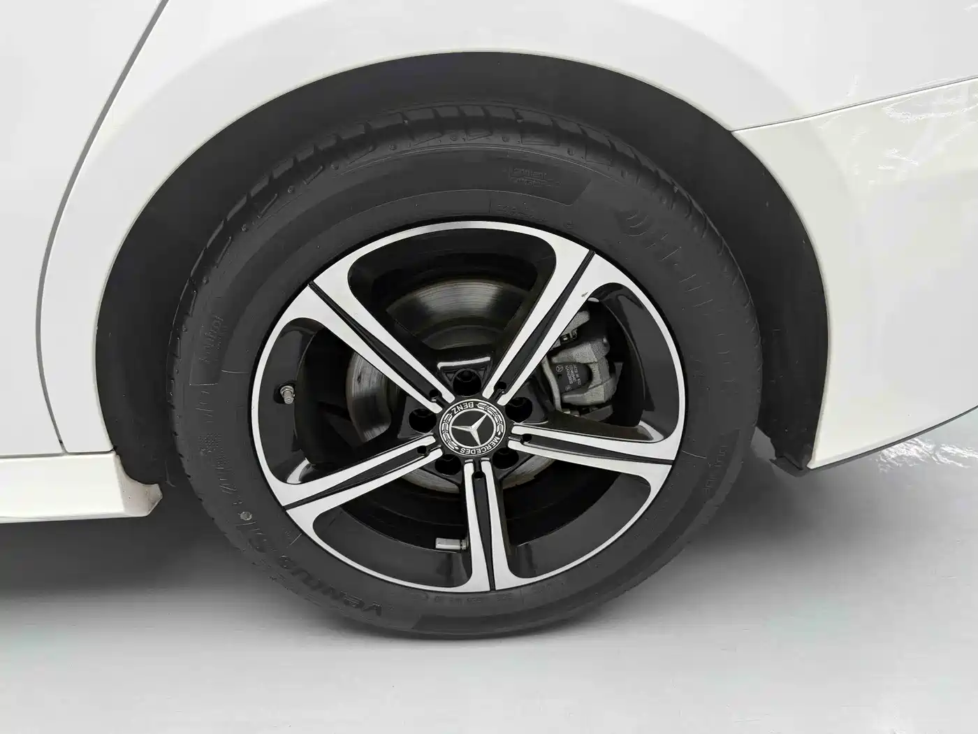 Mercedes-Benz A-Class 2022 Facelift III A 200 L Sport Sedan Fashion фото 15