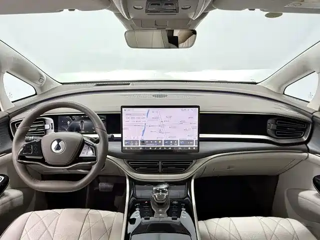 Denza D9 2022 DM-i 970 AWD Flagship фото 9