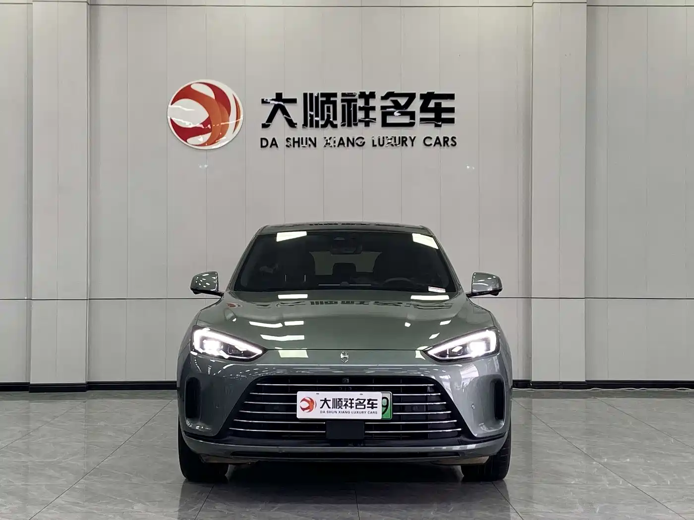 AITO Wenjie AITO M5 2023 Extended Range RWD Standard Edition фото 2
