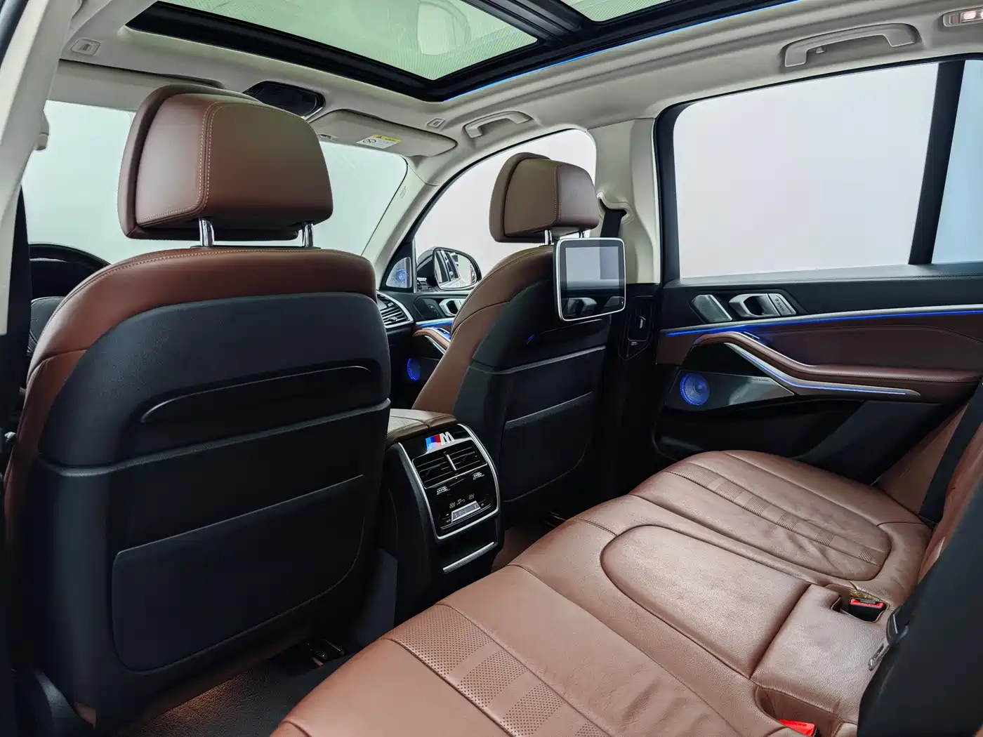BMW X5 (Import) 2019 xDrive40i Exclusive M Sport Package фото 16