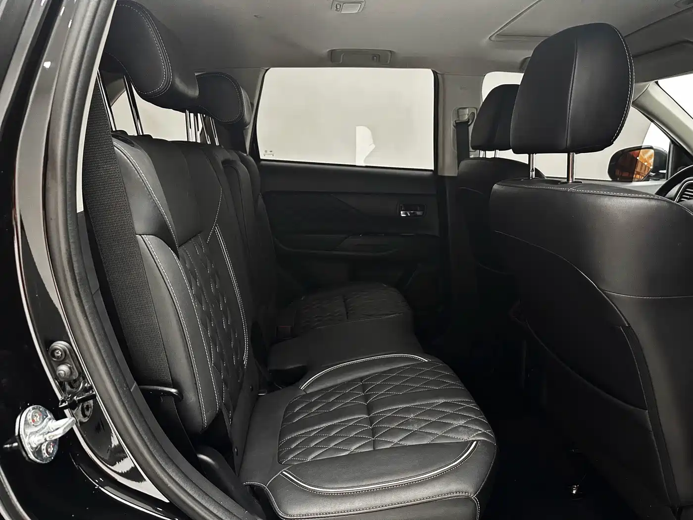 Mitsubishi Outlander 2022 2021 2.0L FWD Comfort Edition 5-seater
