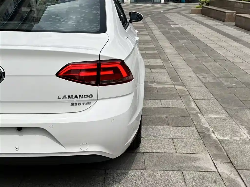 Volkswagen Lamando 2018 230TSI DSG Trend Edition фото 8