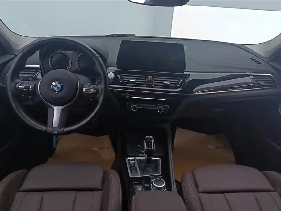 BMW 1 Series 2021 Facelift 125i M Sport Shadow Edition фото 12