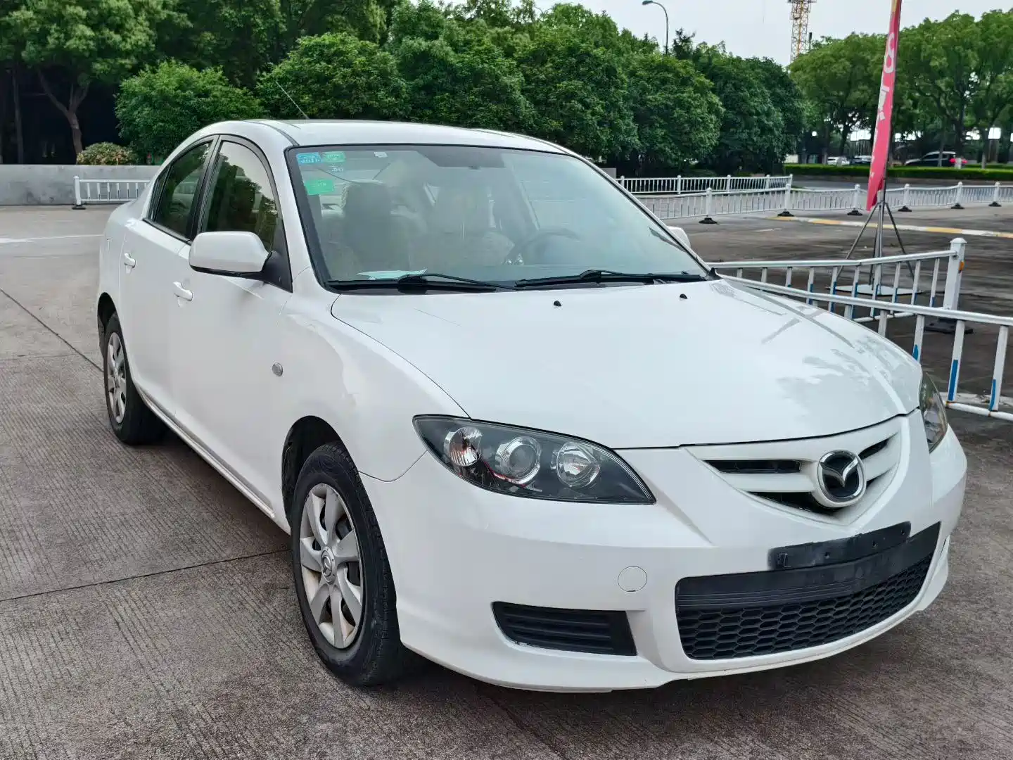 Фото 3 - Mazda 3