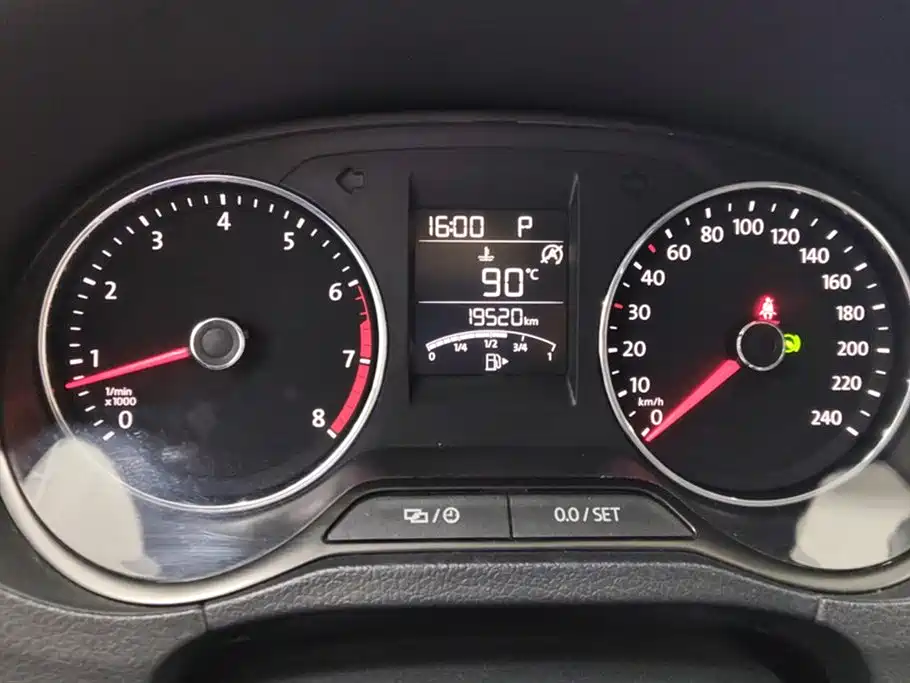 Volkswagen Polo 2018 1.5L Auto Comfort фото 14