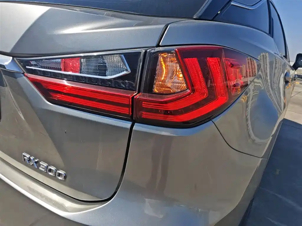 LEXUS RX