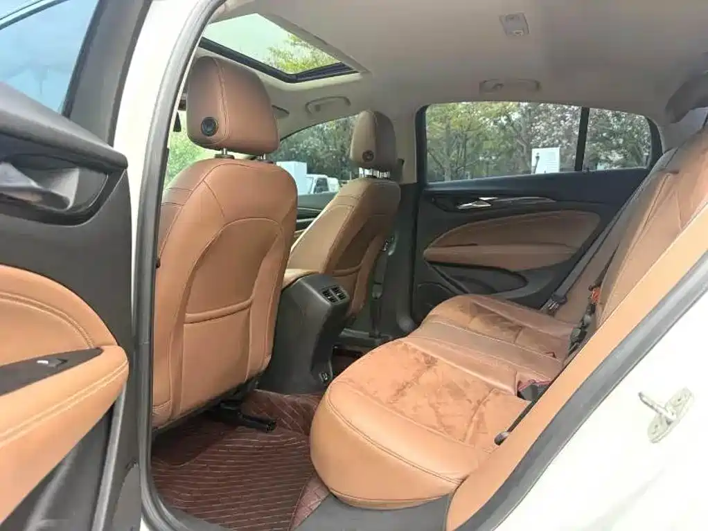 Фото 7 - Buick Regal