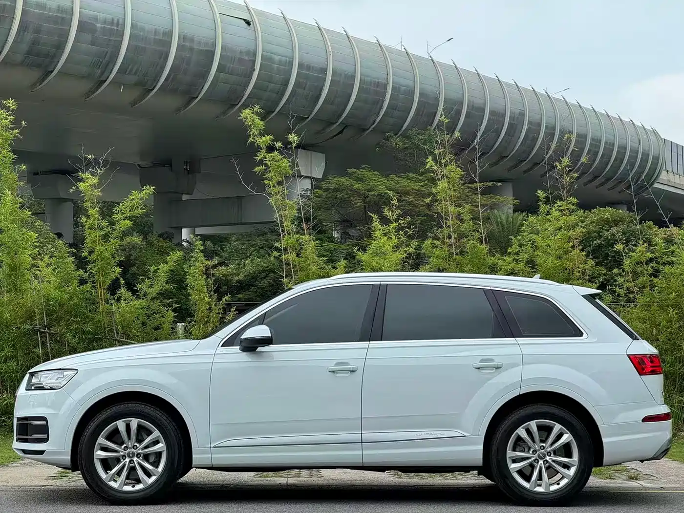 Audi Q7 2019 45 TFSI Comfort фото 4
