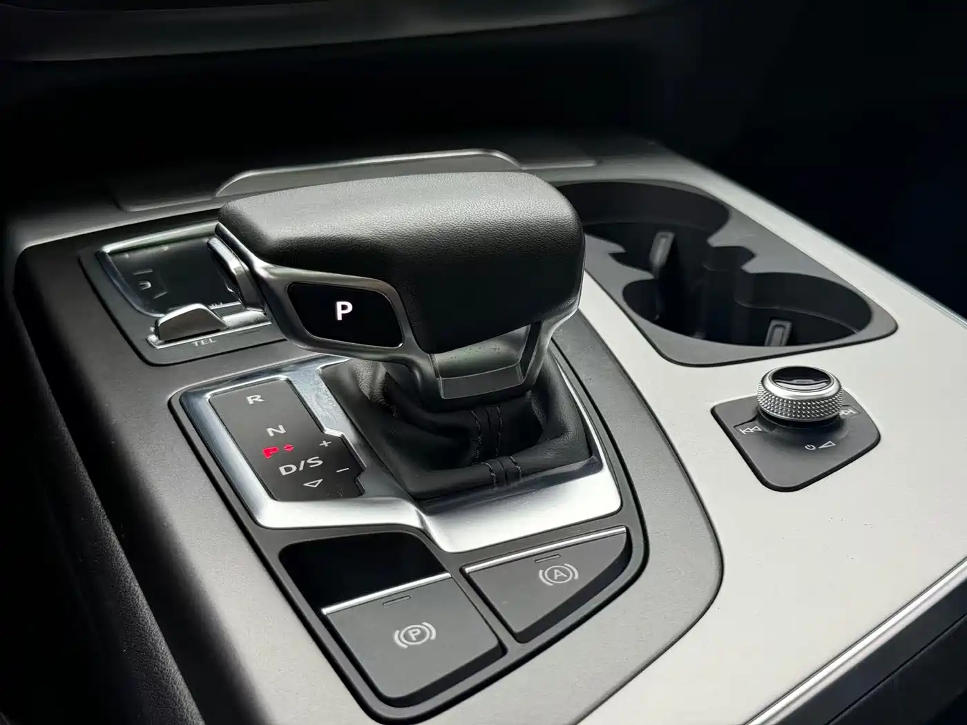 Audi Q7 2019 45 TFSI Comfort фото 11