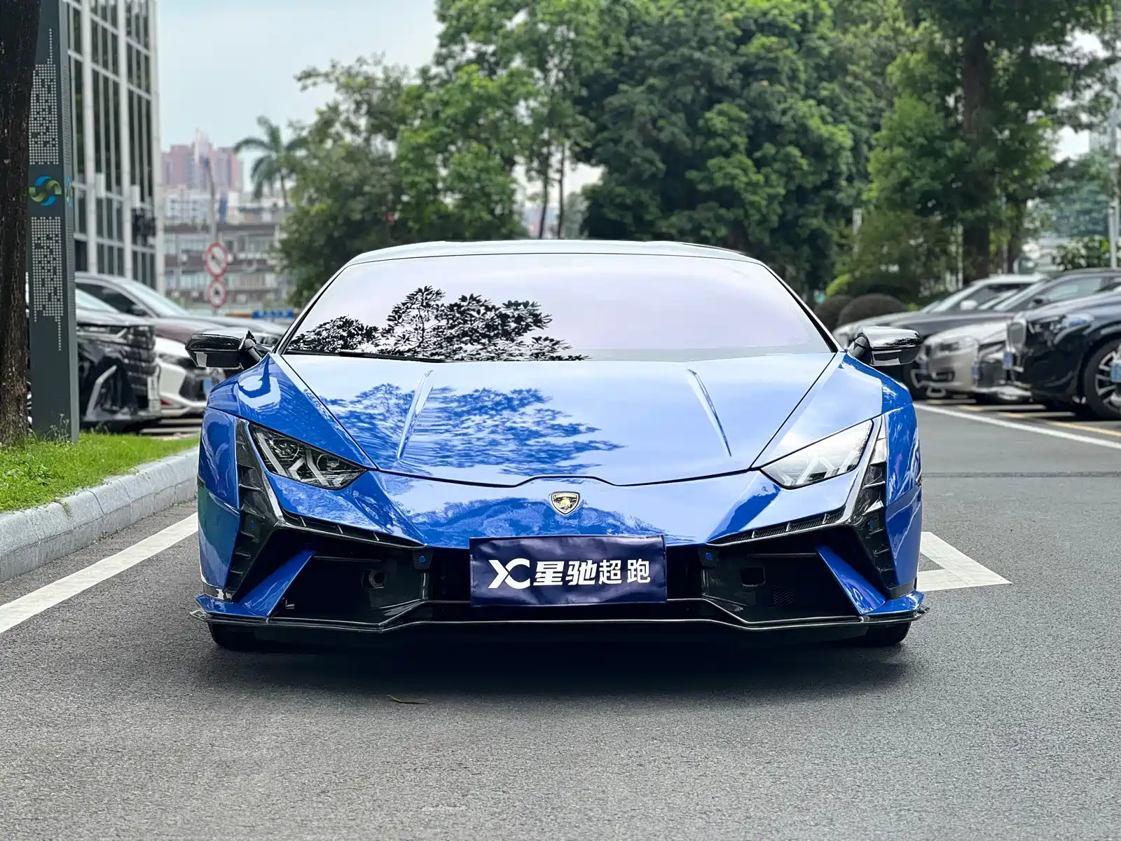 Фото 4 - Lamborghini Huracán