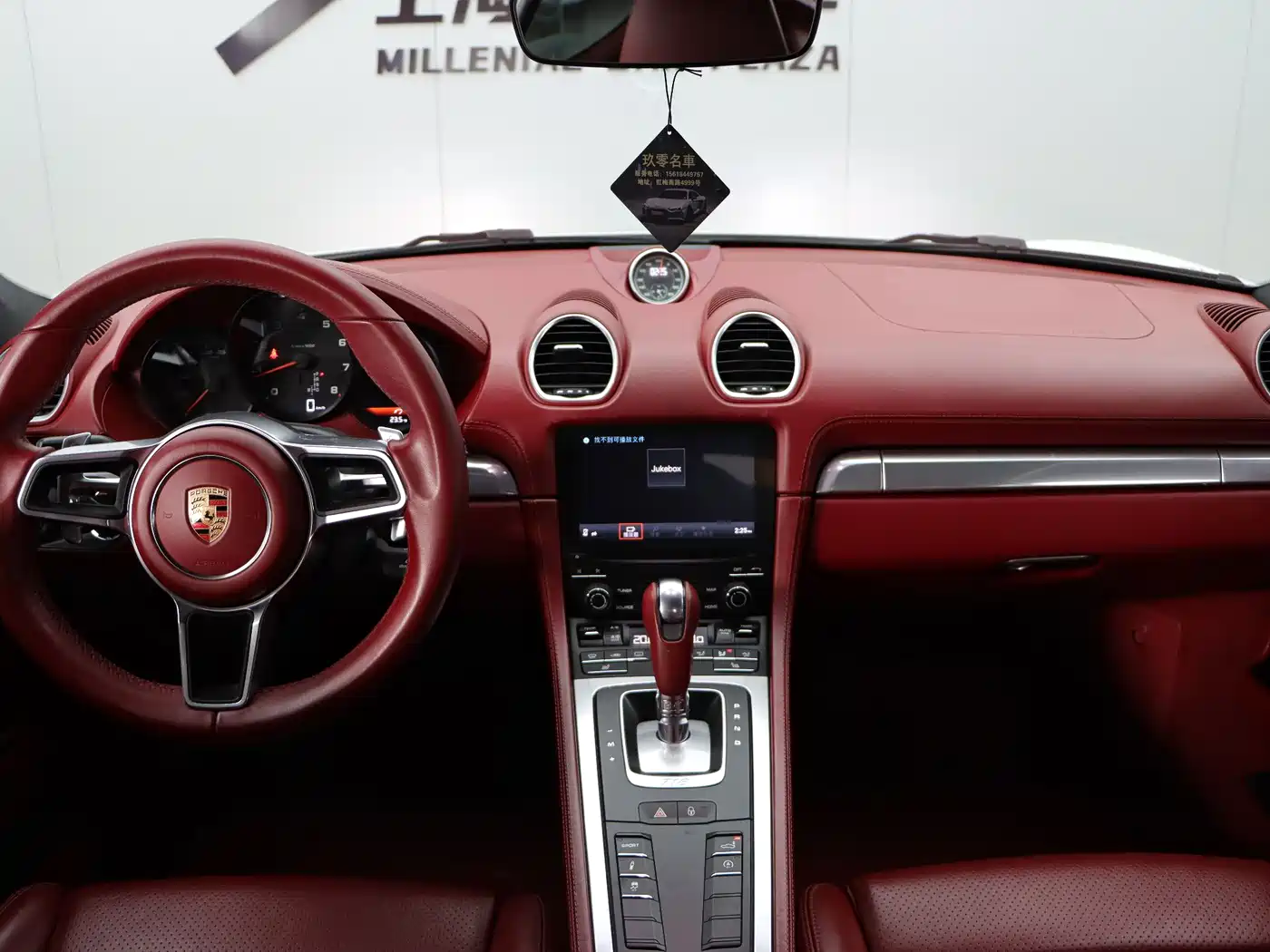 Porsche 718 2016 Cayman 2.0T фото 16