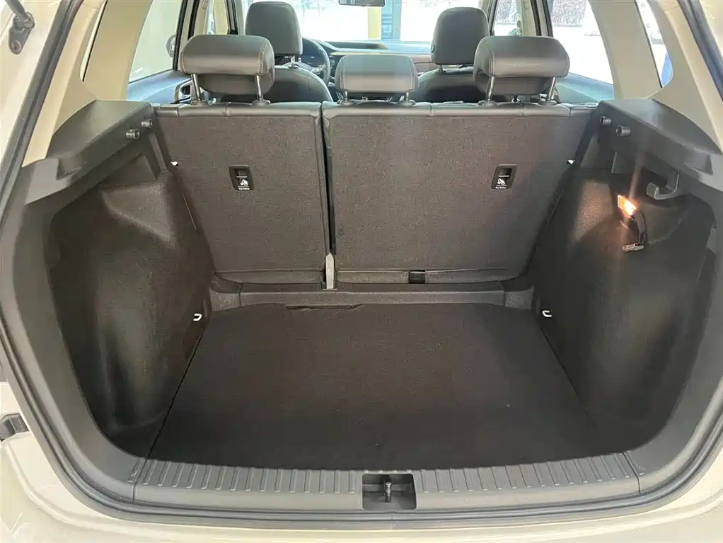 Volkswagen Tharu 2022 280TSI FWD Luxury Edition фото 19
