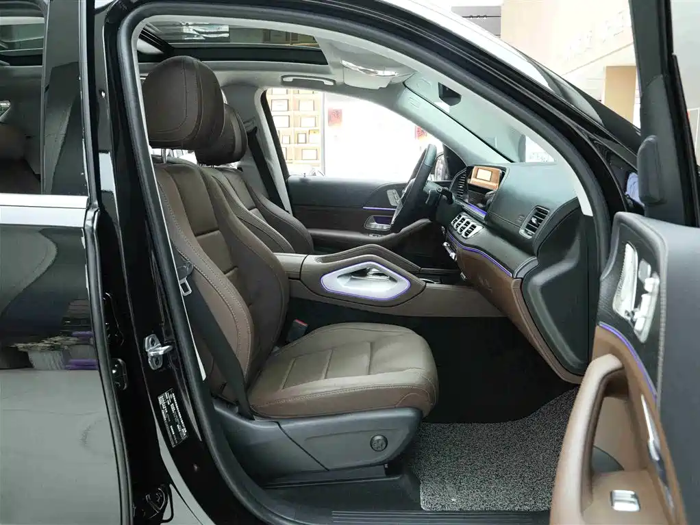 Mercedes-Benz GLE 2024 GLE 450 4MATIC Luxury фото 12