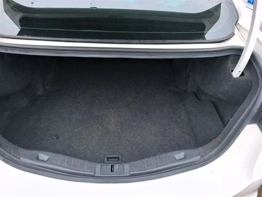 Фото 9 - Ford Mondeo